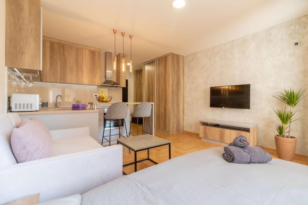 Apartment Bohemia Belgrado Esterno foto